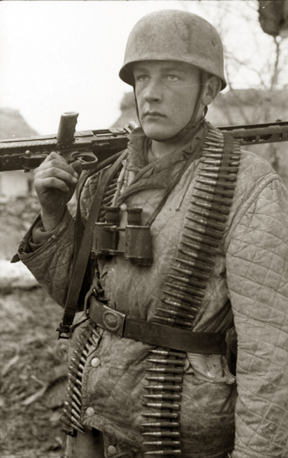 Padobranac Vermahta sa MG-42