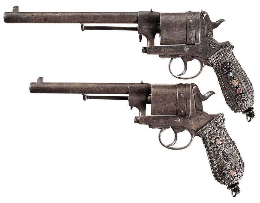 Civilni revolveri Gasser M1870 i M1870/74 sa koricama ukrašenim srebrom, nijelom i koralima