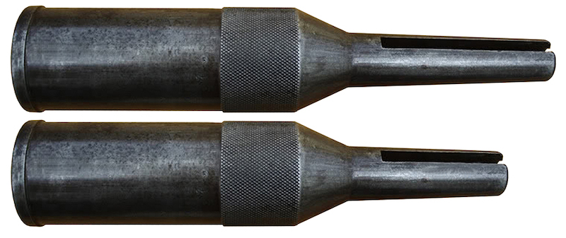 Originalni francuski tromblonski dodatak (tromblon V-B) (gore) i tromblon adaptiran za puške sistema Mannlicher u kragujevačkom Vojno-tehničkom Zavodu (dole).