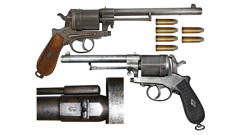 Crnogorski službeni revolveri 11.2 mm sistema Gasser M1870 (gore) i M1870/74 (dole) sa monogramom knjaza/kralja Nikole I (NI) na osnovi cijevi