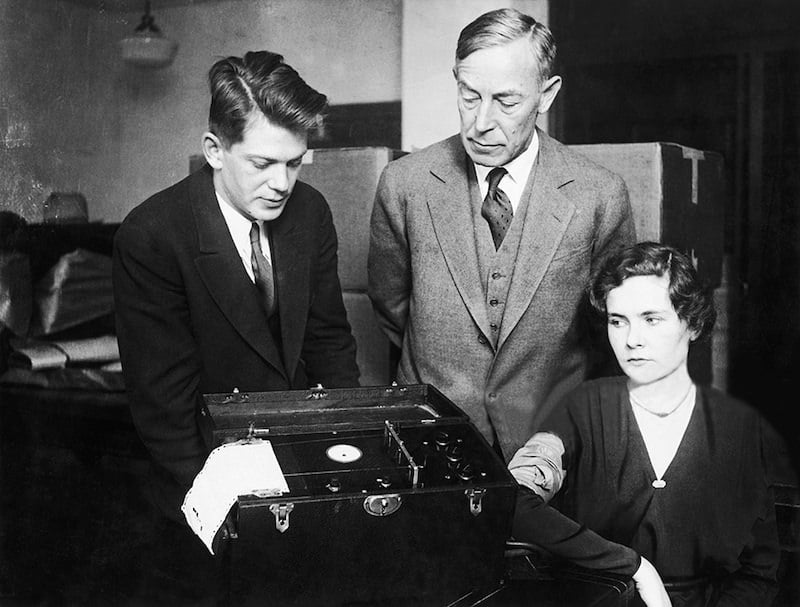 Kiler sa svojim poligrafom 1932 godine.