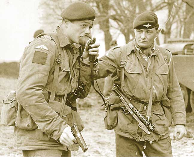 Britanski vojnici oko 1960 sa HP35 Inglis No. 2 Mark I