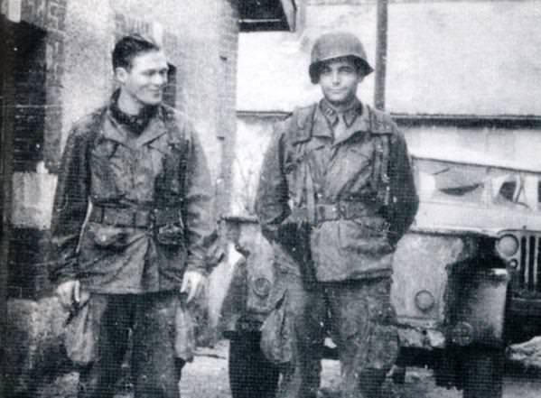 Čuveni dvojac čete E - poručnik Ričard Dik Vinters i poručnik Luis Nikson u Kerentanu
