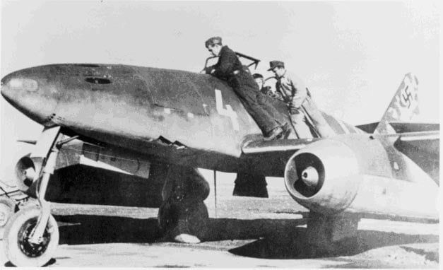 Motori kod Me-262 bili su smešteni u gondolama radi lakšeg održavanja