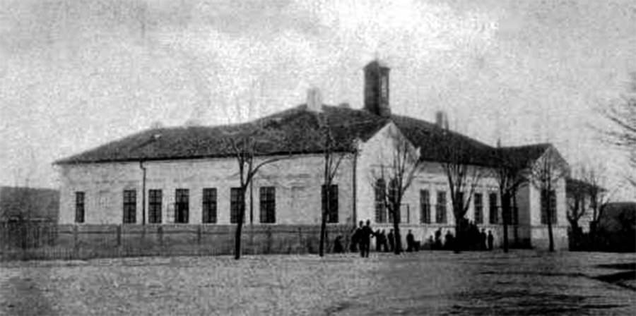 Osnovna škola – privremena bolnica u Trsteniku u kojoj je preminuo Vojislav Tankosić