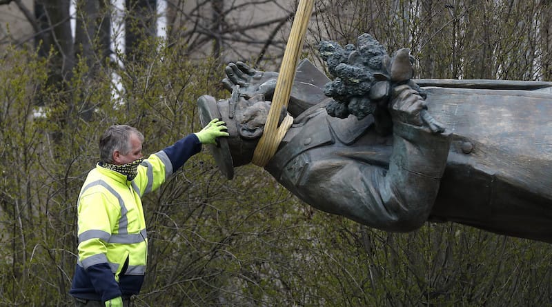 Uklanjanje statue sovjetskog maršala Konjeva, Prag 2020 AP