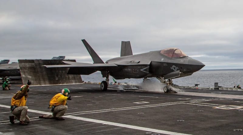 F-35C prilikom lansiranja sa USS Abraham Lincoln. Foto: Marine Corps