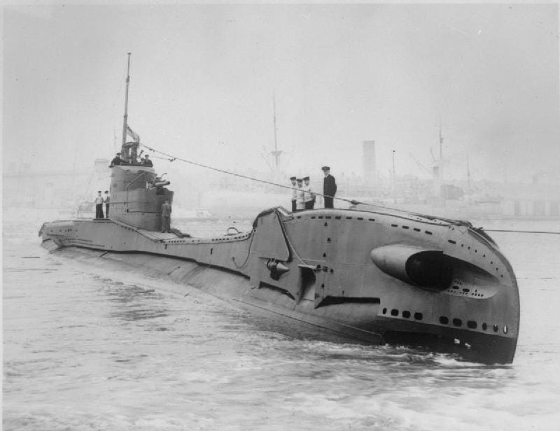 BRITANSKA PODMORNICA HMS THORN KOJA JE PREBACILA ATERTONOVU MISIJU ''HIDRA++