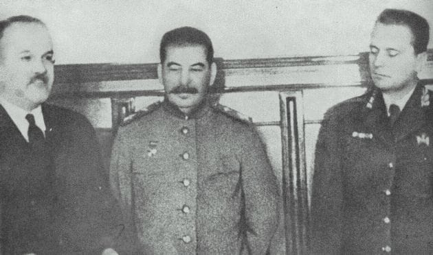 MOLOTOV, STALJIN I TITO U MOSKVI 1944.