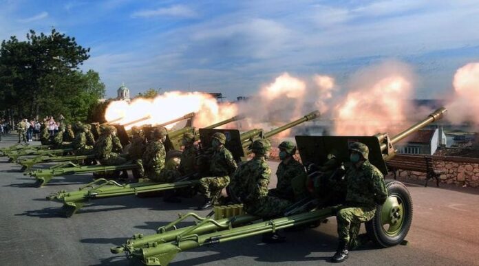 Počasna paljba povodom Dana državnosti Srbije