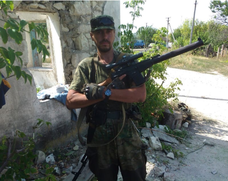Opolcenec naoruzan VSS 2014 foto 24 Ruslan Pseush