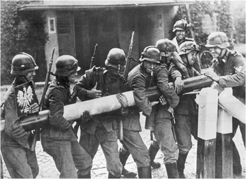 Scene prelaska njemačko-poljske granice Septembra 1939. godine