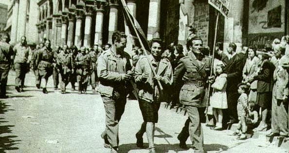 ITALIJANSKI PARTIZANI U MILANU 1945.