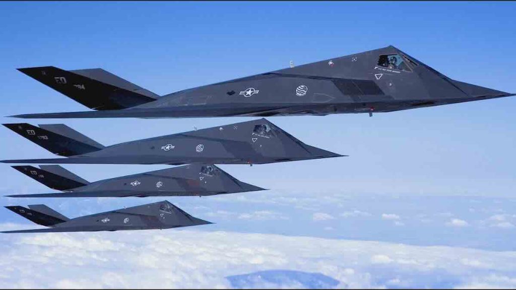 F 117 Nighthawk