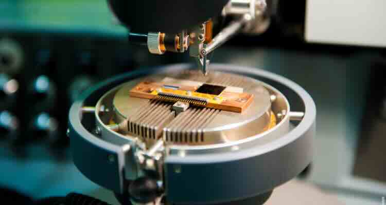 eksperimentalno proučavanje elektromagnetnih svojstava superprovodnih metamaterijala na mikrotalasnim frekvencijama korišćenjem jednodimenzionalnih i dvodimenzionalnih struktura