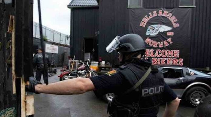 Ukrajinsko oružje preplavilo Finsku, bande imaju ogranke u Kijevu ukrajinsko oružje preplavilo finsku, bande imaju ogranke u kijevu