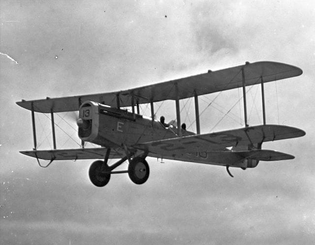 dehavilland dh.4b prvi avion koji je obavio dopunu gorivom u vazduhu