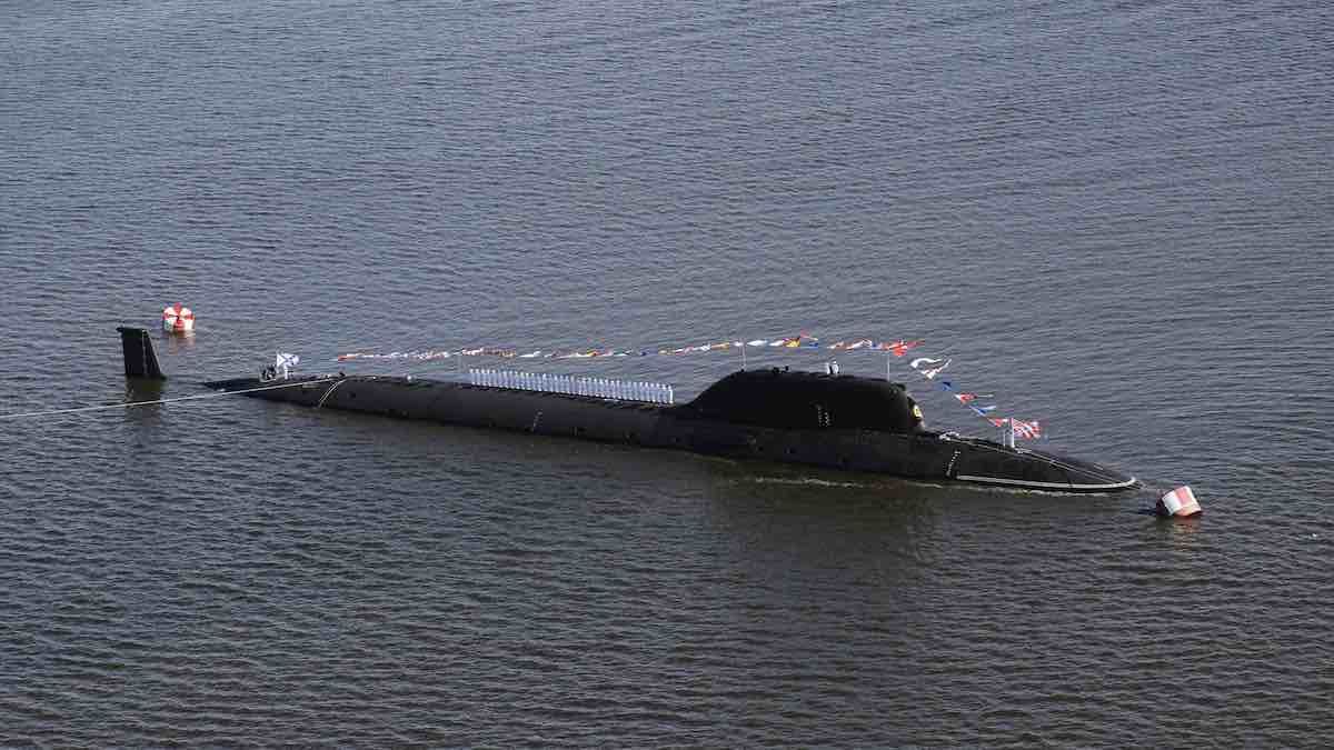 stize nova podmornica klase borej sa 16 nuklearki