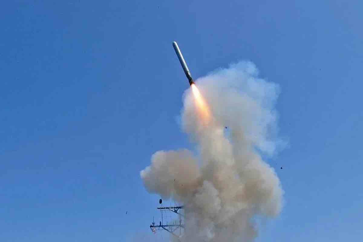 tokio razvija rakete dugog dometa u okviru svog najveceg naoruzavanja od drugog svetskog rata