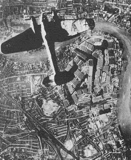 henkel 111 nad dokovima londona 1941