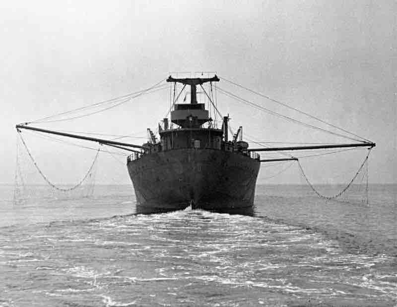 brod sa rasirenom mrezom tokom drugog svetskog rata