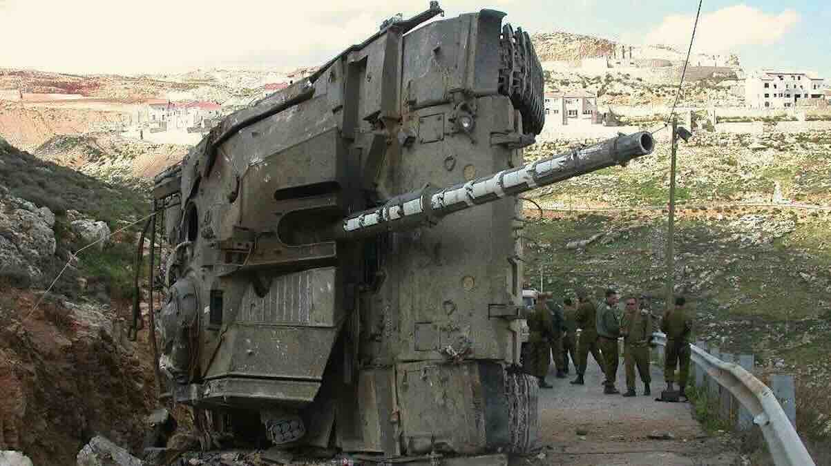 izraelski tenk merkava na boku