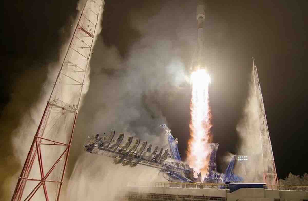 roskosmos lansirao sojuz 2.1b sa tajnim kosmosom 2570 lotos s № 8