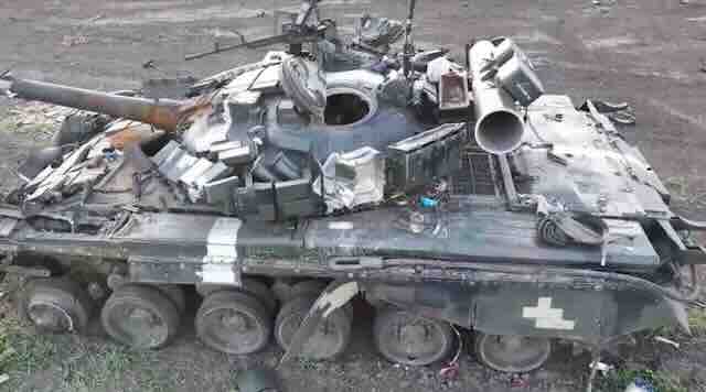 demoliran ukrajinski tenk