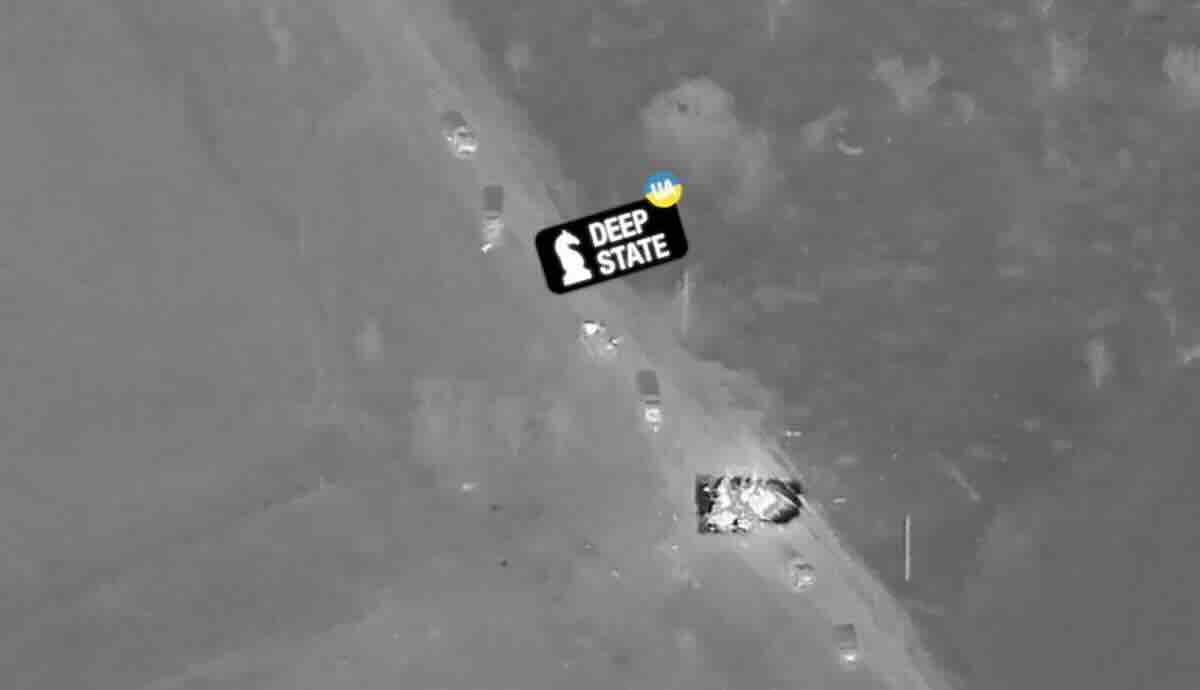 kamera iz drona zabelezila unisten ruski konvoj kod avdijevke od strane oruzanih snaga ukrajine