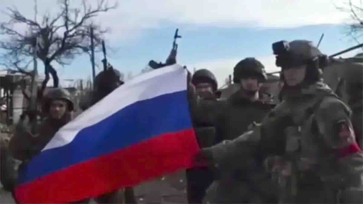 prva linija ukrajinske odbrane pala zapadno od avdijevke rusi preuzeli kontrolu nad tri sela