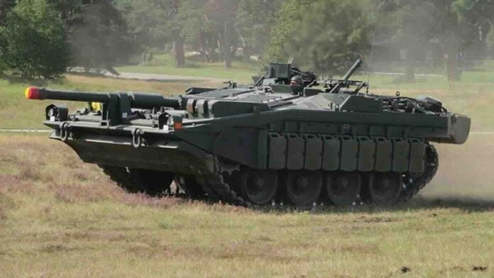 stridsvagn 103 pozirana fotografija