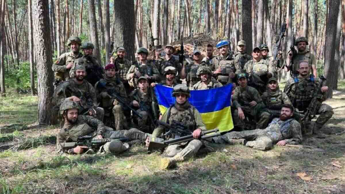 u redovima ukrajinskih oruzanih snaga trenutno se bori oko 20 hiljada placenika iz 50 zemalja