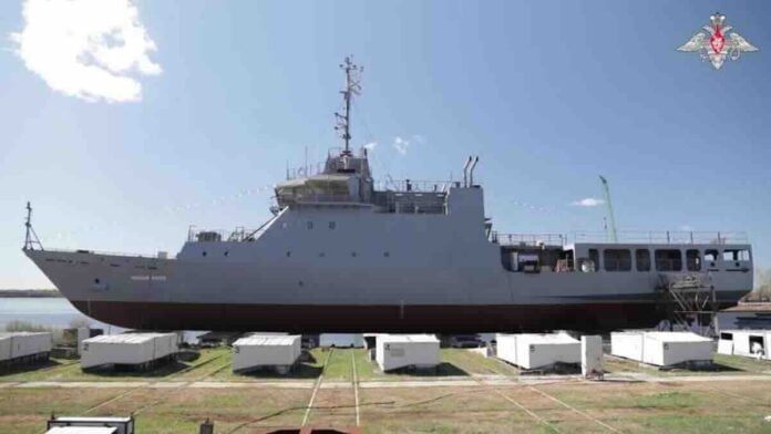 ruska mornarica porinula je nikolaj kamov kao jedini brod projekta 14400 za obuku pilota helikoptera