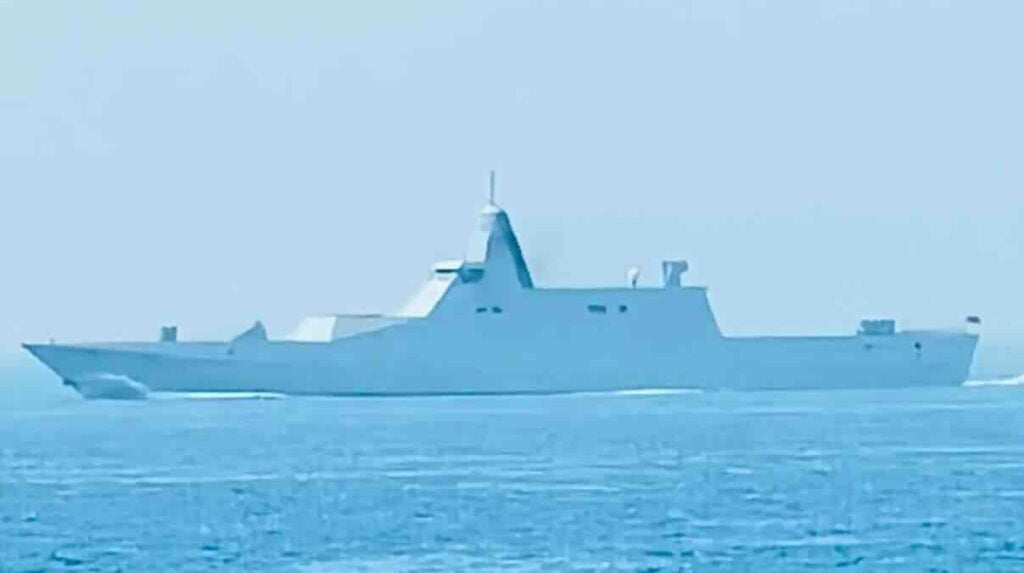 najnoviji misteriozni kineski ratni brod izazvao međunarodni šok napravljen u rekordnom roku