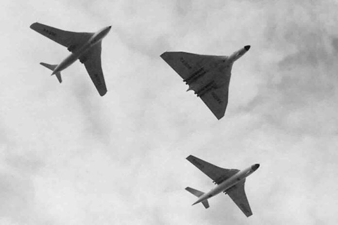 vickers valiant avro vulcan handley page victor