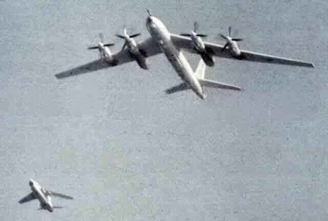 f 8h crusader prati jedan tu 95 1968.