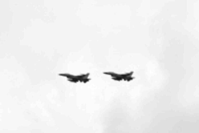 invazija kijeva na kursk lovci f 16 prvi put primećeni iznad ruske teritorije dok ukrajinske trupe ulaze 30 kilometra duboko