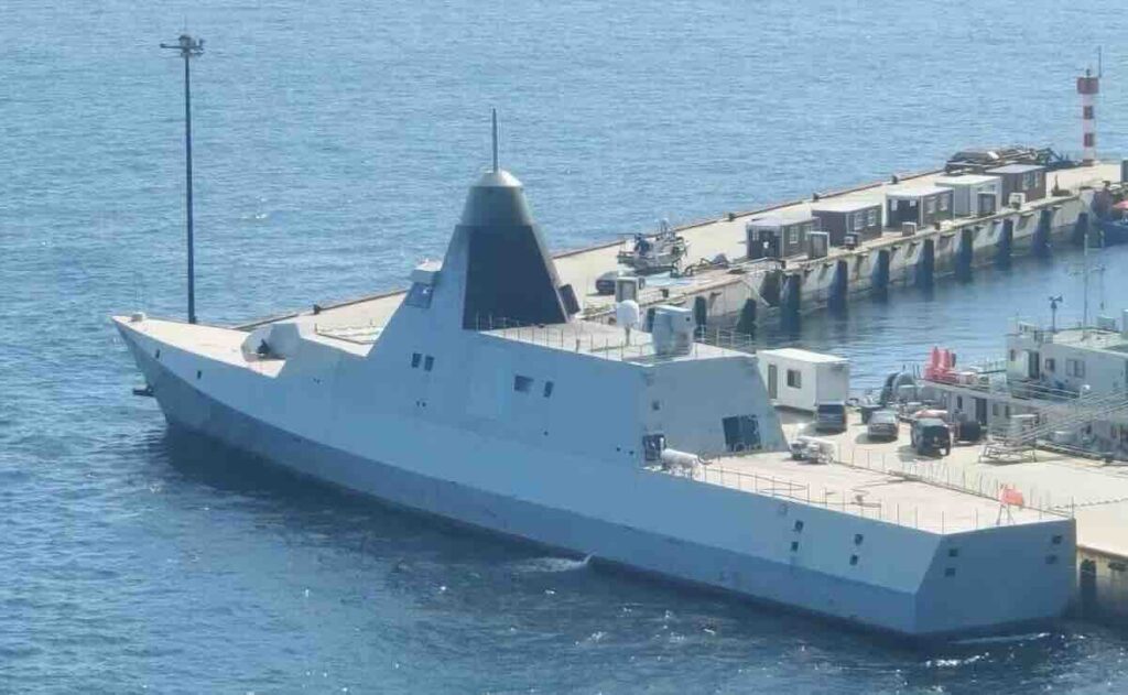otkriven novi „nevidljivi“ kineski ratni brod sa neidentifikovanim sistemom naoružanja nalik hq 10