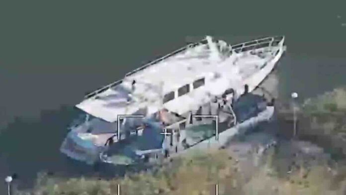 stelt dron razneo tegljač težak 50 tona klase jaroslavec u luci očakova