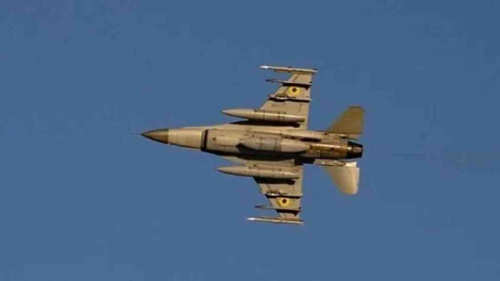 osvanula prva fotografija ukrajinskog lovca f 16am fighting falcon u misiji protiv ruskih snaga osvanula prva fotografija ukrajinskog lovca f 16am fighting falcon u misiji protiv ruskih snaga