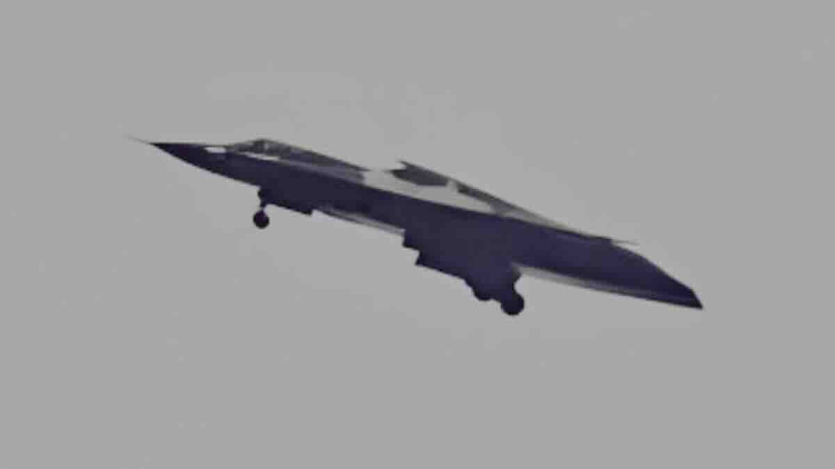 kineski lovac šeste generacije j 36