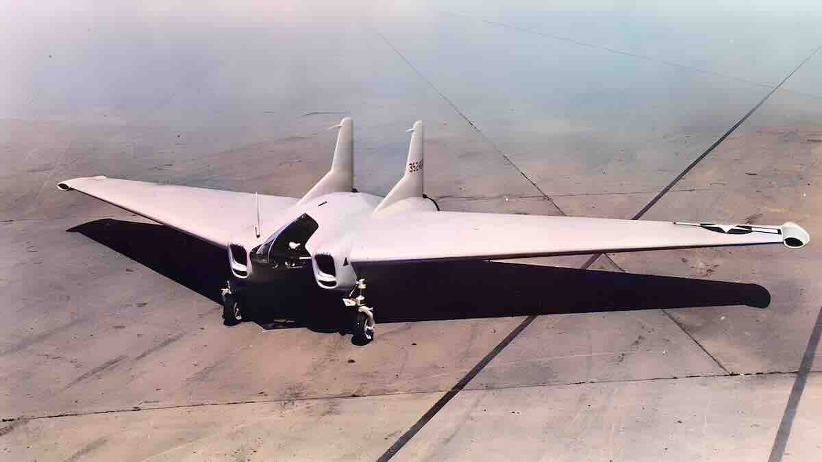 northrop xp 79 „leteće krilo“ dizajnirano za obaranje aviona direktnim sudaranjem u vazduhu