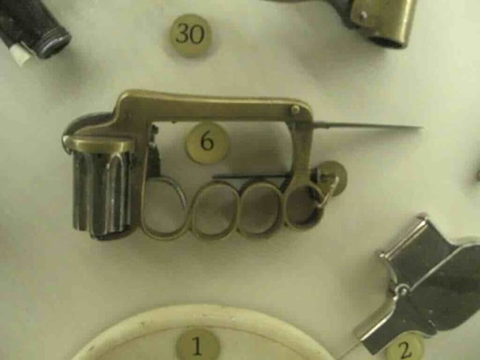 deleaxhe apache pistol 7mm.jpg