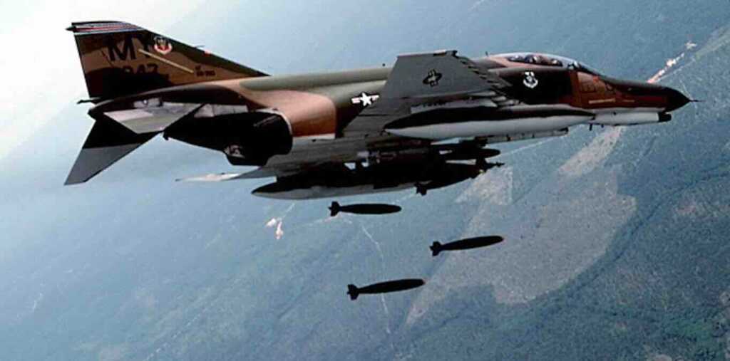 amerikanci kupuju lovce f 4 phantom iz južne koreje – razlog će vas šokirati lansiranje mikrosatelita!