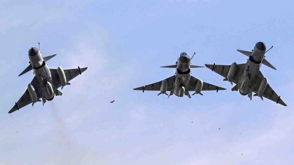 kineski lovci j 10 pakistanskih vazduhoplovnih snaga kineski lovci j 10 pakistanskih vazduhoplovnih snaga