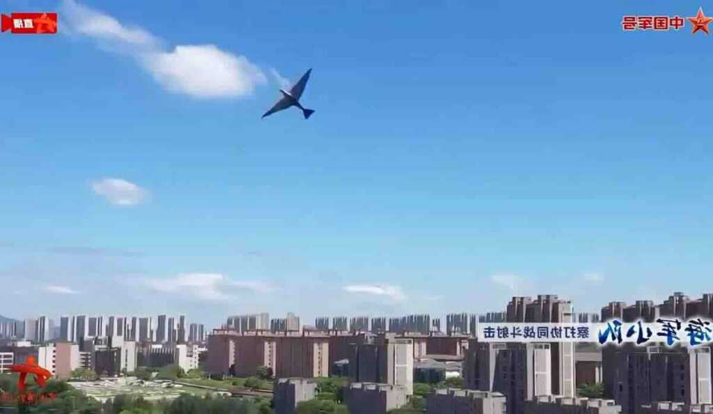 kinezi predstavili 22nevidljive ptice ubice22 dronovi koji masu krilima i ispustaju minobacace iz vazduha kinezi predstavili %22nevidljive ptice ubice%22 dronovi koji mašu krilima i ispuštaju minobacače iz vazduha!