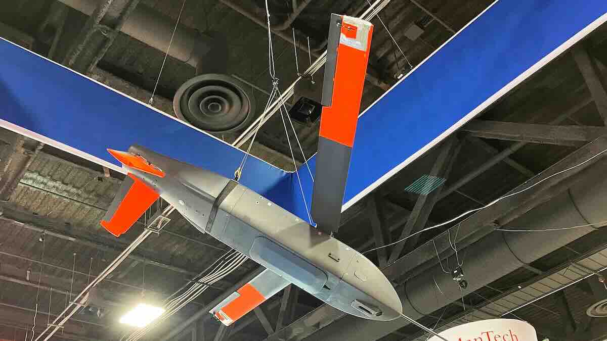 lumberjack američki kamiakza dron na mlazni pogon gađa mete na 320 km uz mini bombe