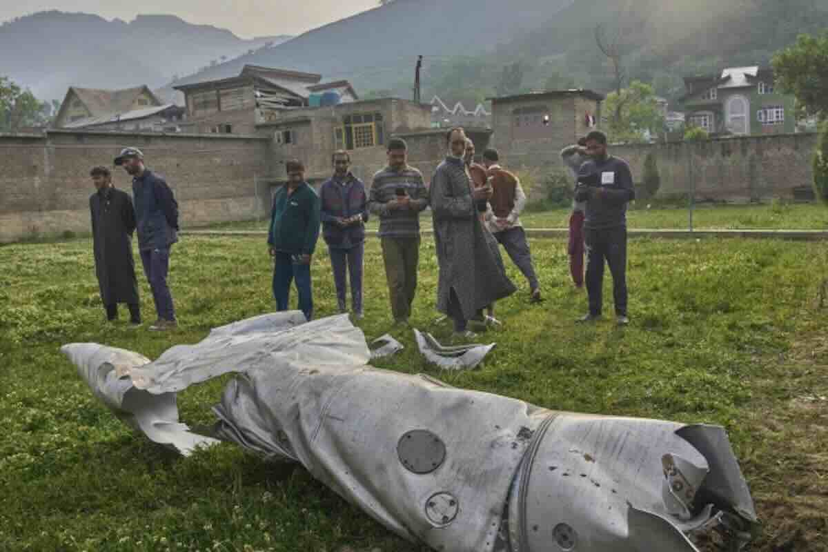 neviđena tenzija između indije i pakistana islamabad tvrdi da je oborio pet borbenih aviona neviđena tenzija između indije i pakistana islamabad tvrdi da je oborio pet borbenih aviona