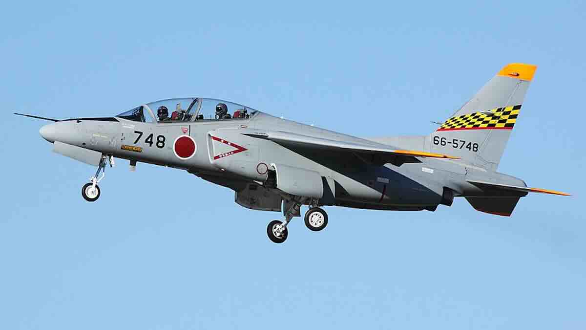 pad japanskog vojno trenažnog mlaznjaka kawasaki t4 u jezero – pronađena tela oba pilota, istraga u toku!