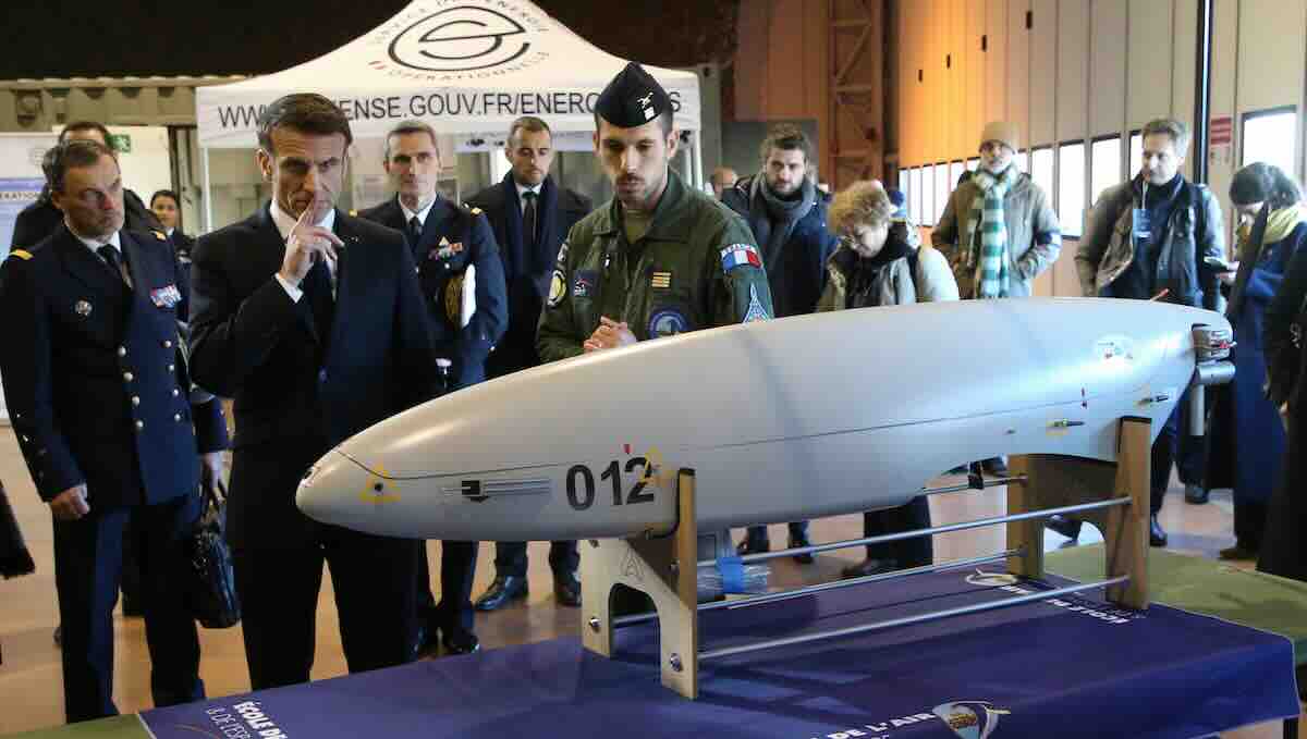 poljska zvanično najavljuje razvoj nuklearnog oružja uz pomoć francuske